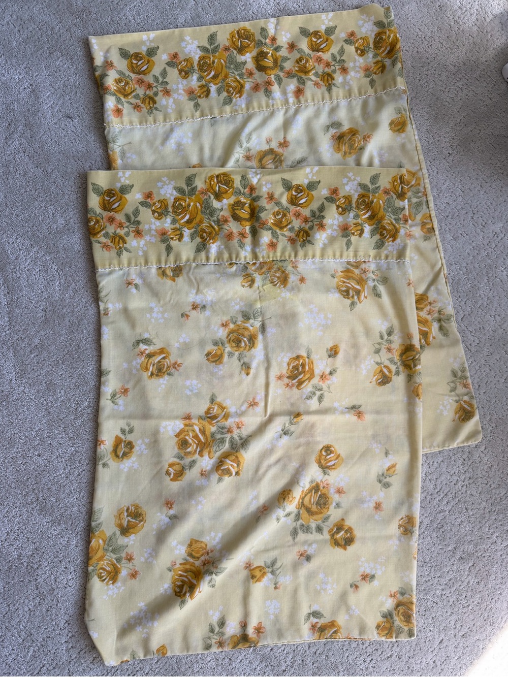 Canon Yellow Rose Print Pillowcase with Green Leaves